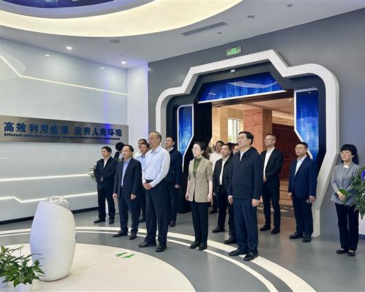 四川省委副书记、黄强省长一行莅临厚普股份考察调研